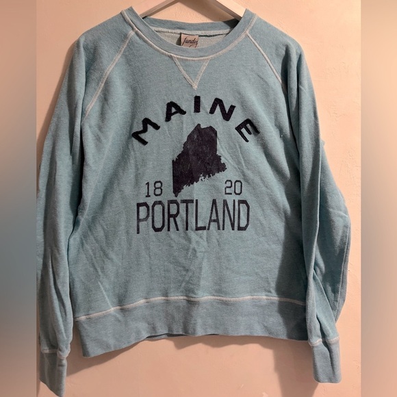 Fundy Tops - Portland Maine 1820 Crewneck Sweatshirt For Women Size S Light Blue EUC